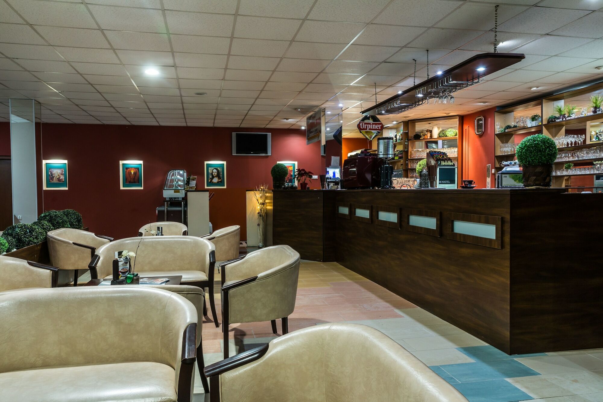 Hotel Dixon So Vstupom Do Bazena A Virivky Zdarma - Free Entrance To Pool And Jacuzzi Included Banska Bystrica Bagian luar foto