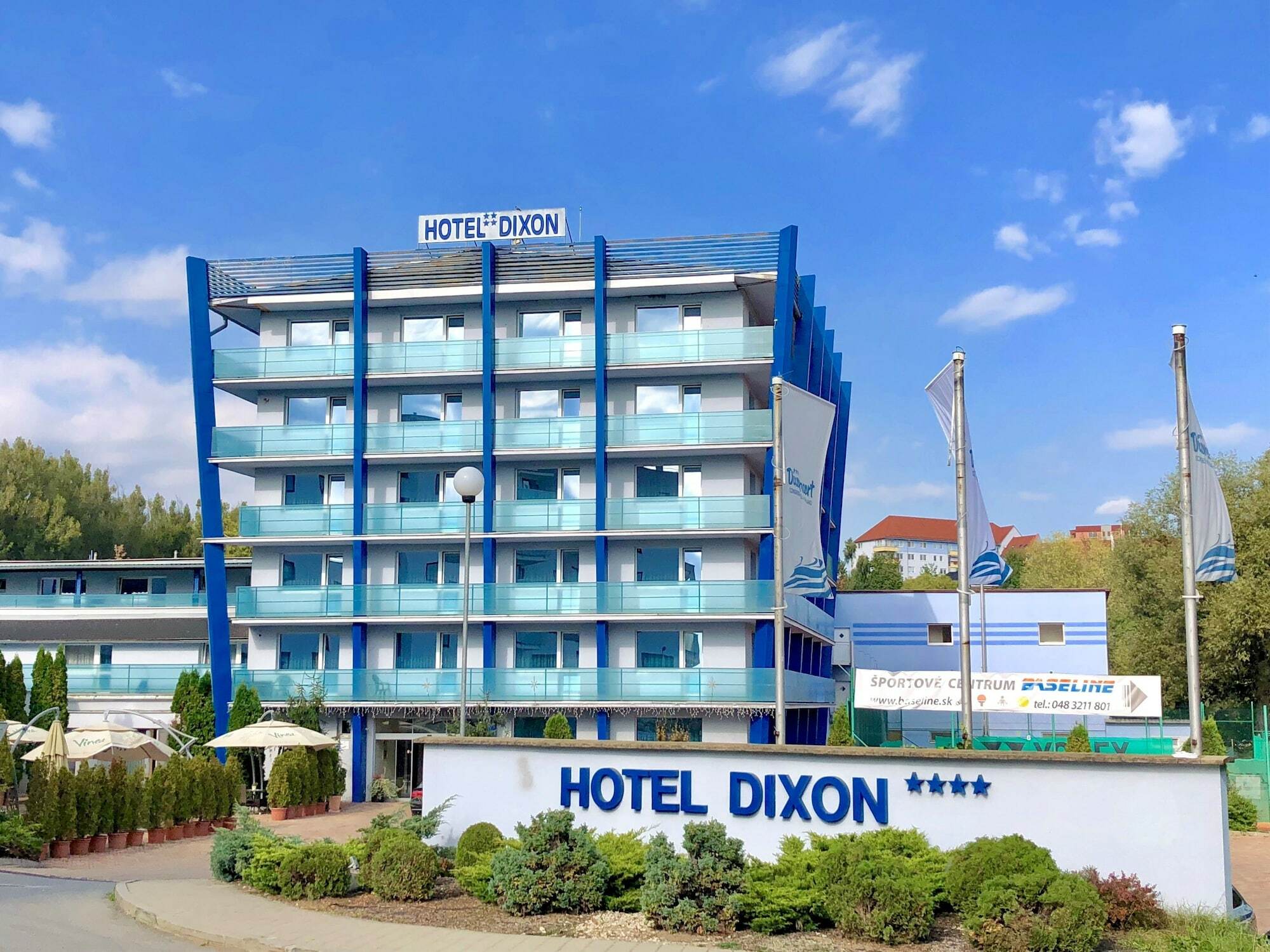 Hotel Dixon So Vstupom Do Bazena A Virivky Zdarma - Free Entrance To Pool And Jacuzzi Included Banska Bystrica Bagian luar foto