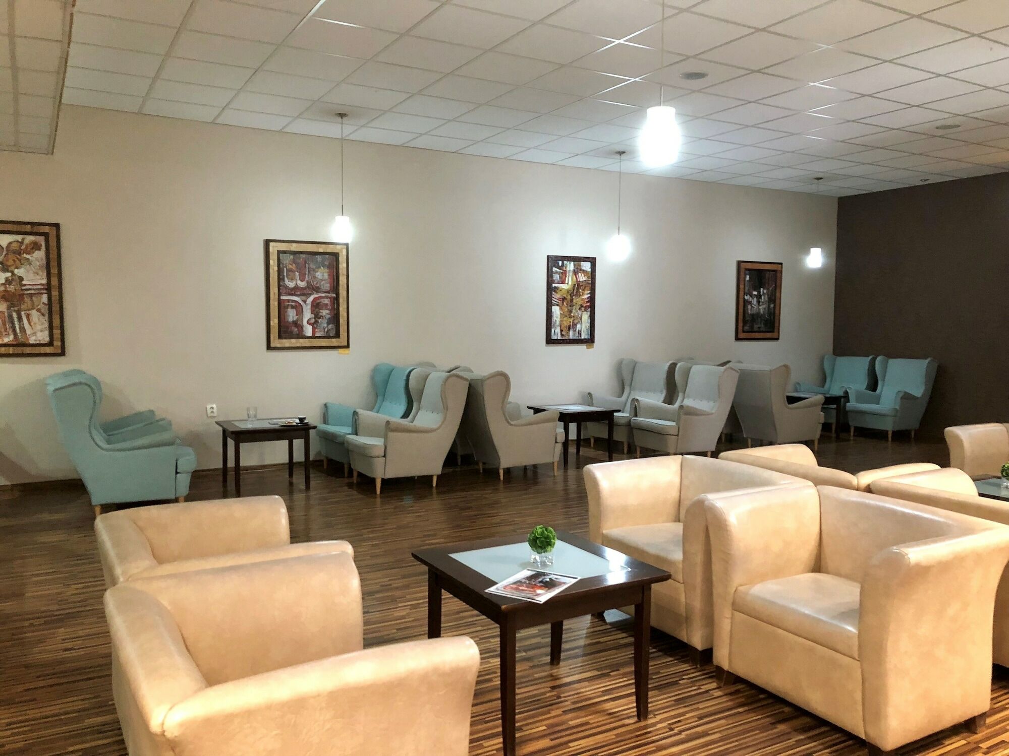Hotel Dixon So Vstupom Do Bazena A Virivky Zdarma - Free Entrance To Pool And Jacuzzi Included Banska Bystrica Bagian luar foto